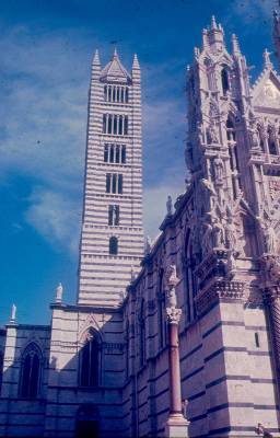Siena: Torre e parte da Catedral